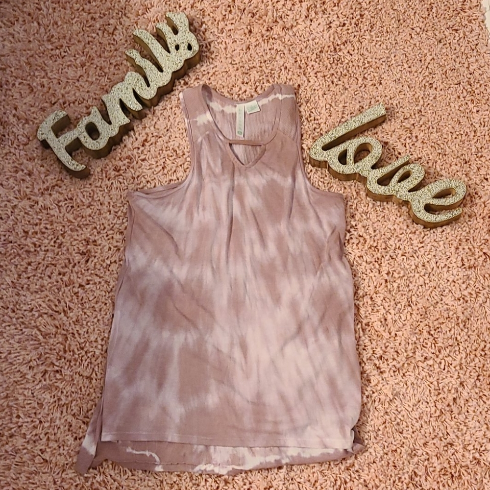Purple and white tie dyed tank top.